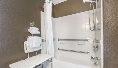 King Room - Mobility Access/Non-Smoking