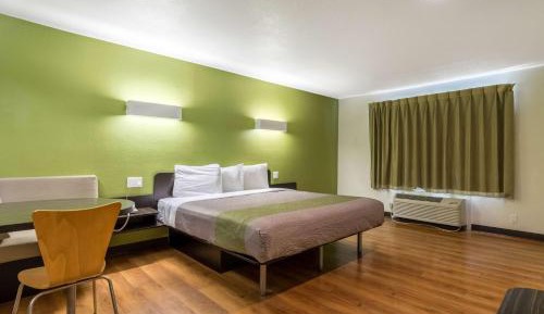 King Room - Non-Smoking