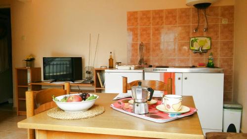 One-Bedroom Apartment with Terrace