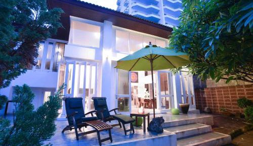 Villa - Beach Front