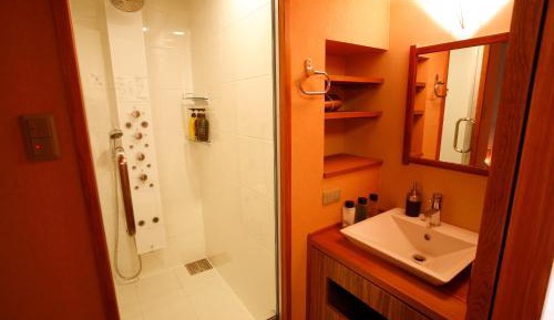 Japanese-Style Compact Room - Non-Smoking