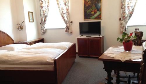 Double Room with Private Bathroom