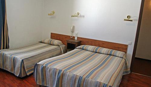 Triple Room with Bathroom