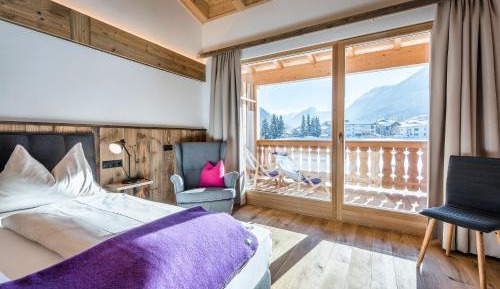 Junior Suite with Balcony