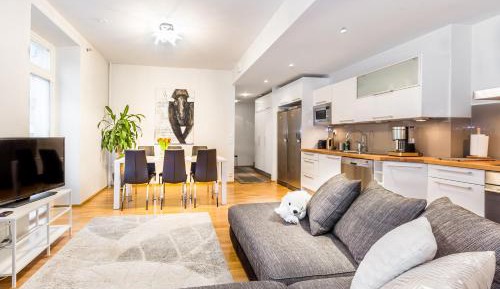 Two-Bedroom Apartment with Sauna - Köydenpunojankatu 4