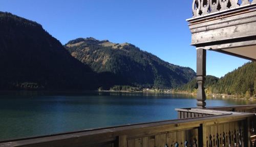 Apartment with Lake View