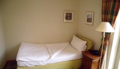 Single Rooms