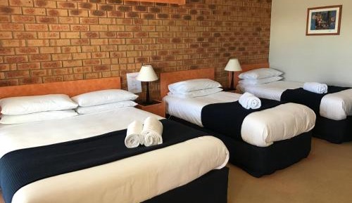 Deluxe Family Suite
