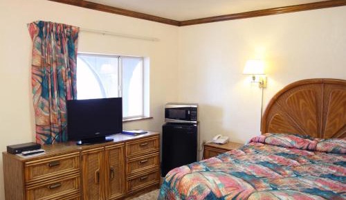 Nonsmoking: 2 Queen Beds