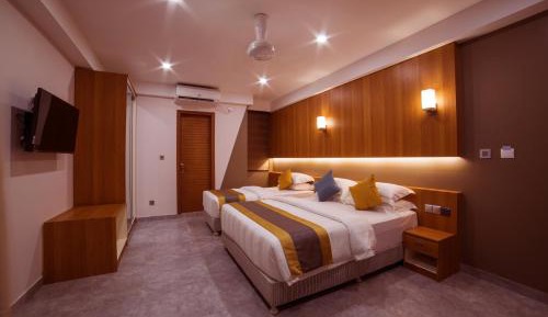 Deluxe Triple Room