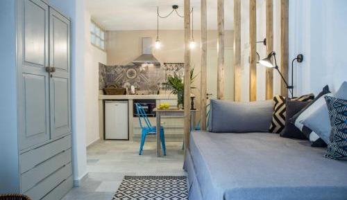 Luxury One-Bedroom Apartment with Garden View