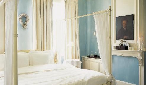 Large Superior Room with Balcony and Garden View
