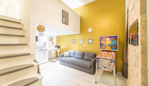 Studio Apartment