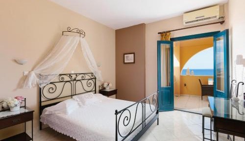 Family Apartment with Sea View