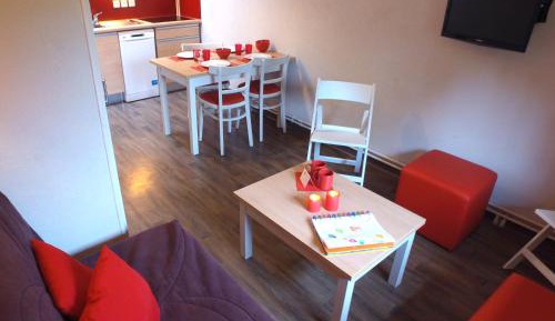 Apartment (5 Adults)