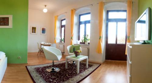Alaune Green Apartment (1-2 Bedrooms)