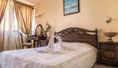 Double or Twin Room with Balcony - Old Town View