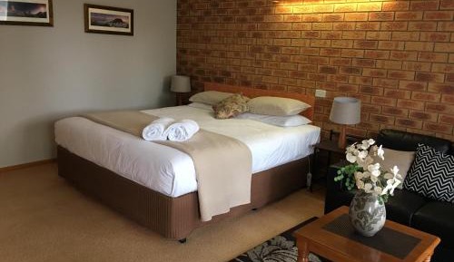 King Room with Spa Bath