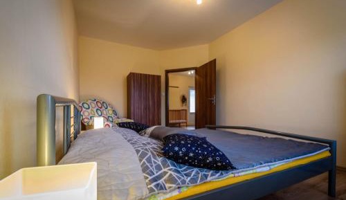 Apartment with Garden View