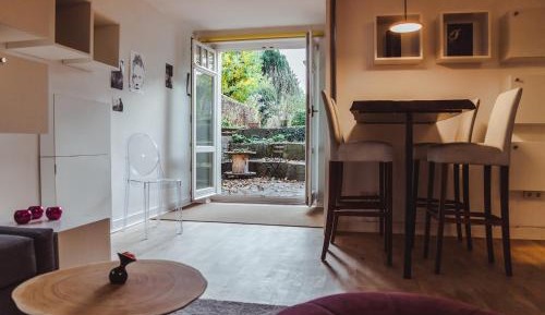 Apartment with Terrace