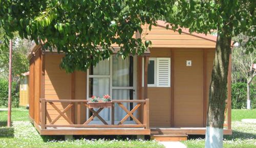 Two-Bedroom Bungalow (5 Adults)