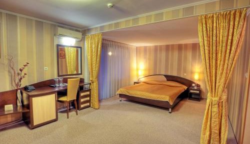 Deluxe Double Suite