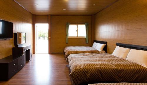 Holiday Home (6 Adults)