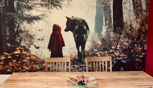 Three-Bedroom Apartment with Balcony