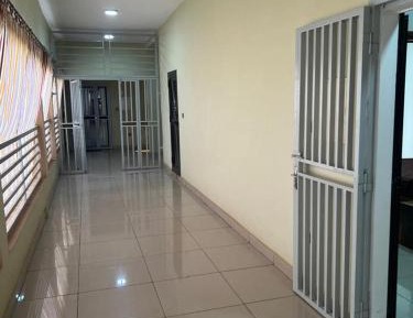 One-Bedroom Apartment with Balcony