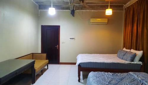 Deluxe Double or Twin Room