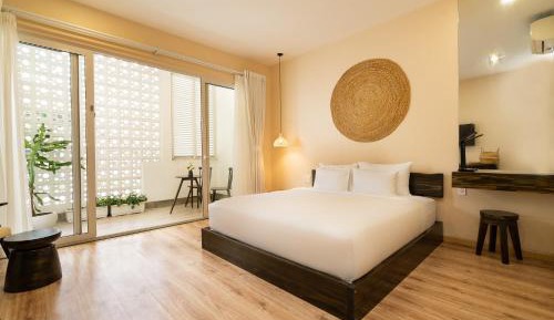 Deluxe Double Room with Balcony