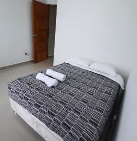 Single Room with Private External Bathroom