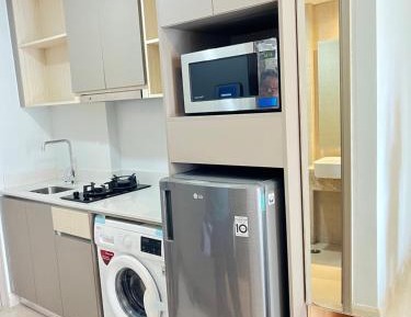 Studio Apartment with Balcony