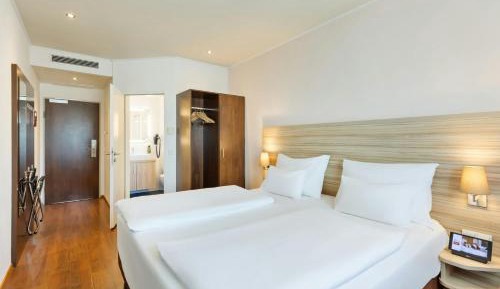 King Room with City View