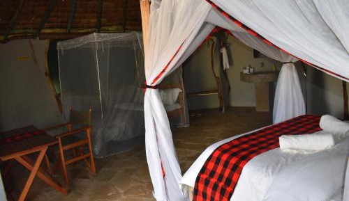 Deluxe Double Room (2 Adults + 1 Child)