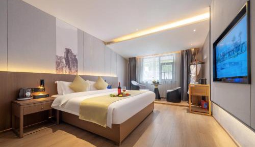 Superior King Room