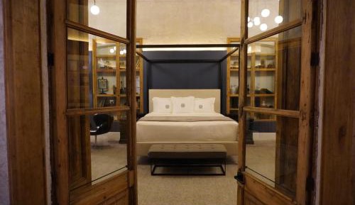 Suite with Garden View