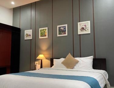 Deluxe Double Room with Balcony