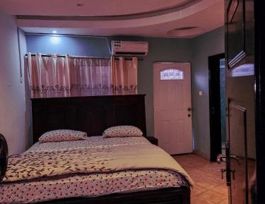 Single Room with Pool View