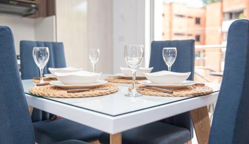 Three-Bedroom Deluxe Apartment