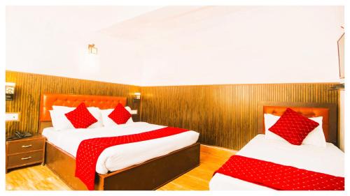 Triple Room with Mountain View