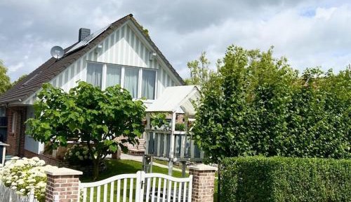 Five-Bedroom Holiday Home