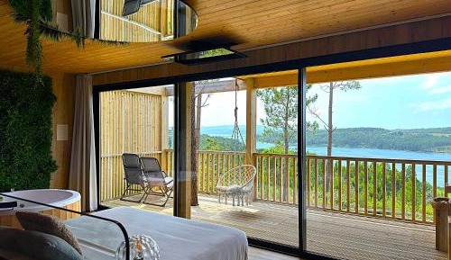 Deluxe Bungalow with Sea View