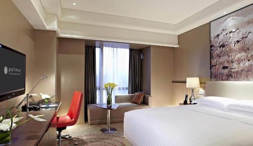 Deluxe King Room with Park View