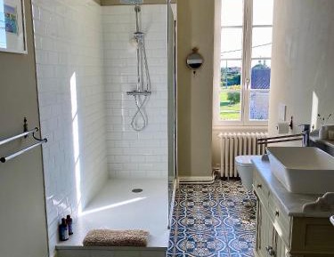 Single Room with Private Bathroom