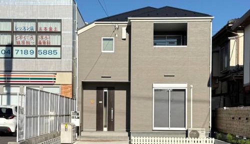 Three-Bedroom Holiday Home 