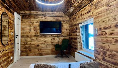 Suite with Lake View