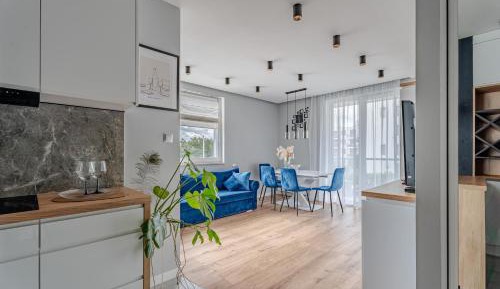 Three-Bedroom Premium Apartment with Balcony