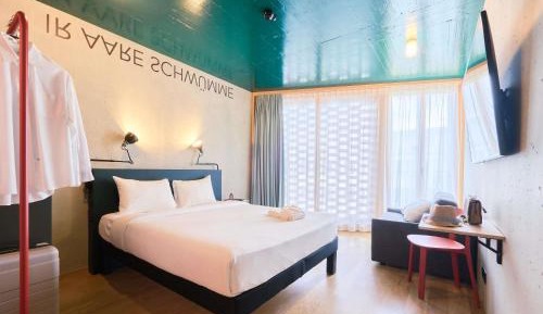 Superior Queen Room with Sofa Bed