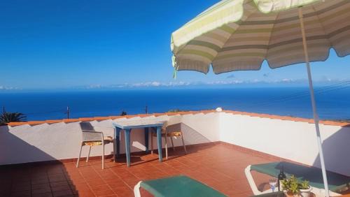 Superior One-Bedroom Apartment with Balcony